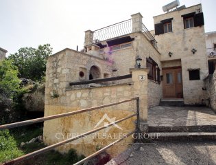 2 Bedroom Stone House with Development Potential in Lysos Property Image